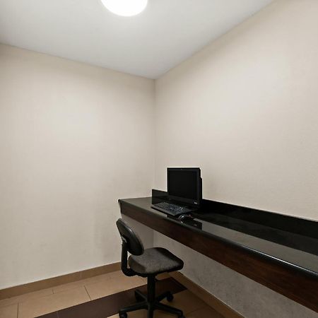 Red Roof Inn Мартинсбърг Екстериор снимка