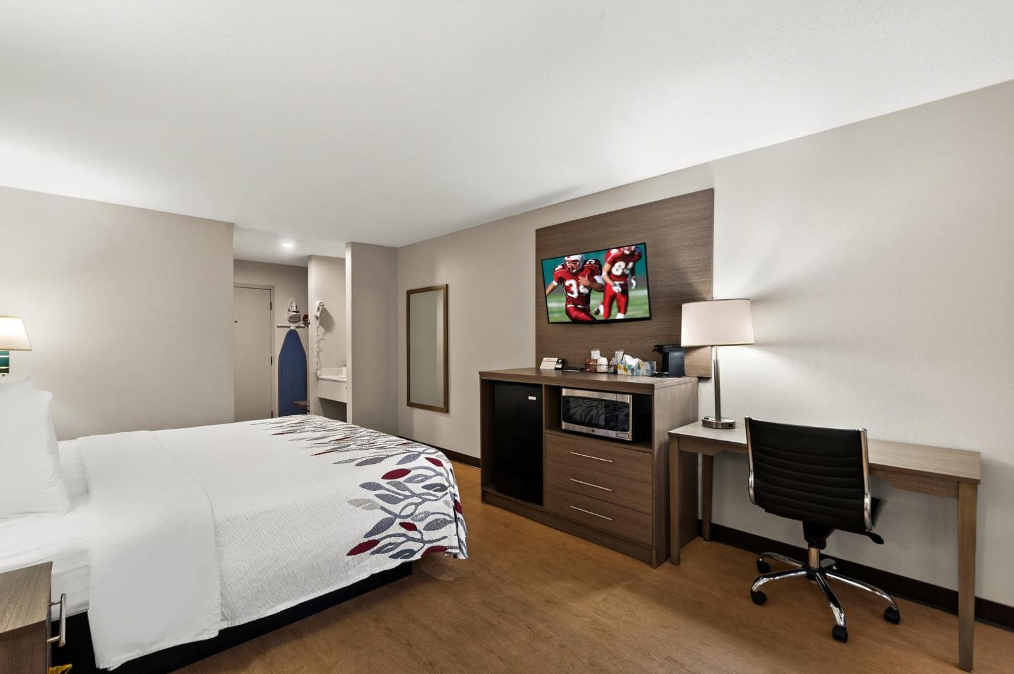 Red Roof Inn Мартинсбърг Екстериор снимка