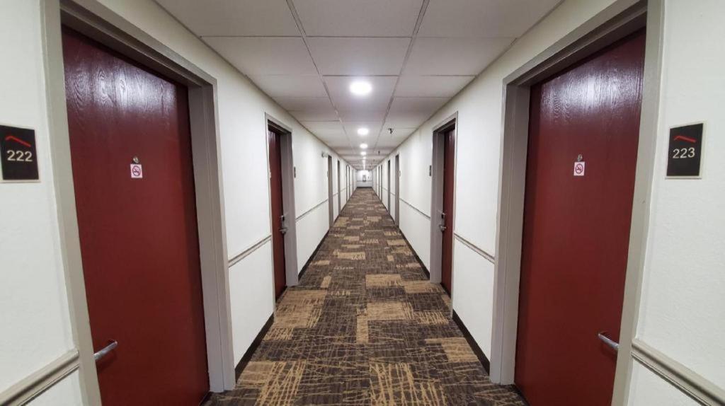 Red Roof Inn Мартинсбърг Екстериор снимка