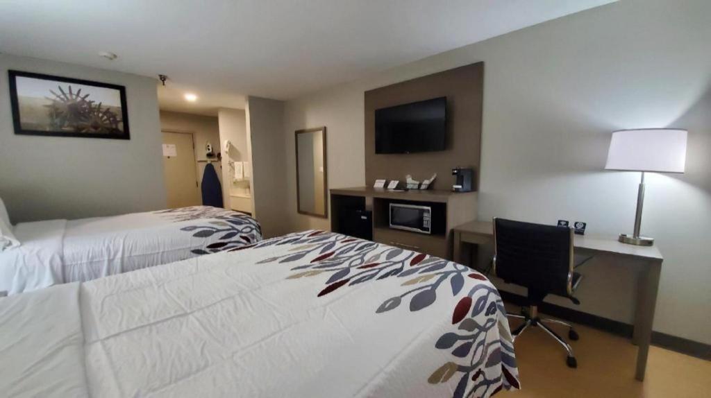 Red Roof Inn Мартинсбърг Екстериор снимка