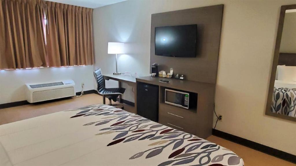Red Roof Inn Мартинсбърг Екстериор снимка