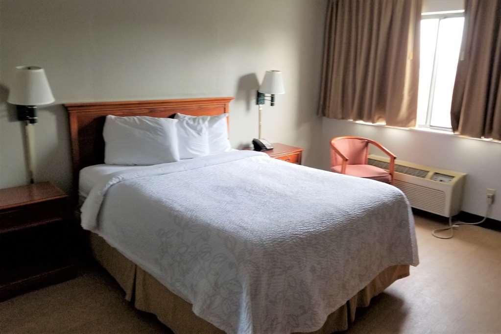 Red Roof Inn Мартинсбърг Стая снимка
